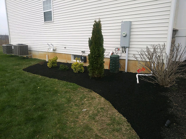 santini landscaping image